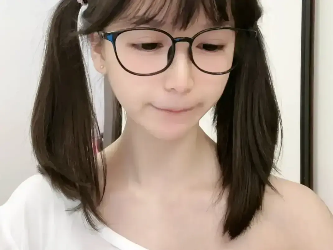 《萌小栖》天才交易员咯咯哒vlog原视频全集-完整版免费下载-高清资源值得二刷