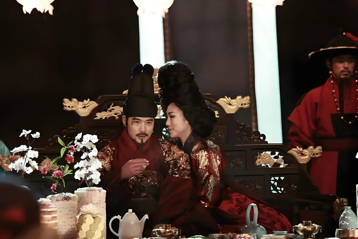 《奸臣》未删减版高清免费在线观看-韩国电影奸臣完整版无广告播放-奸臣全集